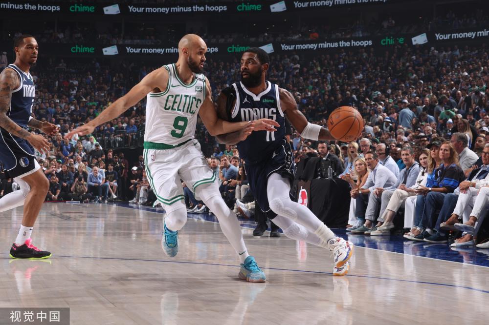 一名防守球 一名防守球